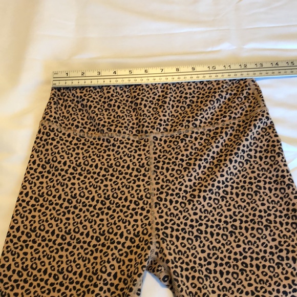 Women’s size medium Allfenix leopard hi waisted leggings - Picture 6 of 10